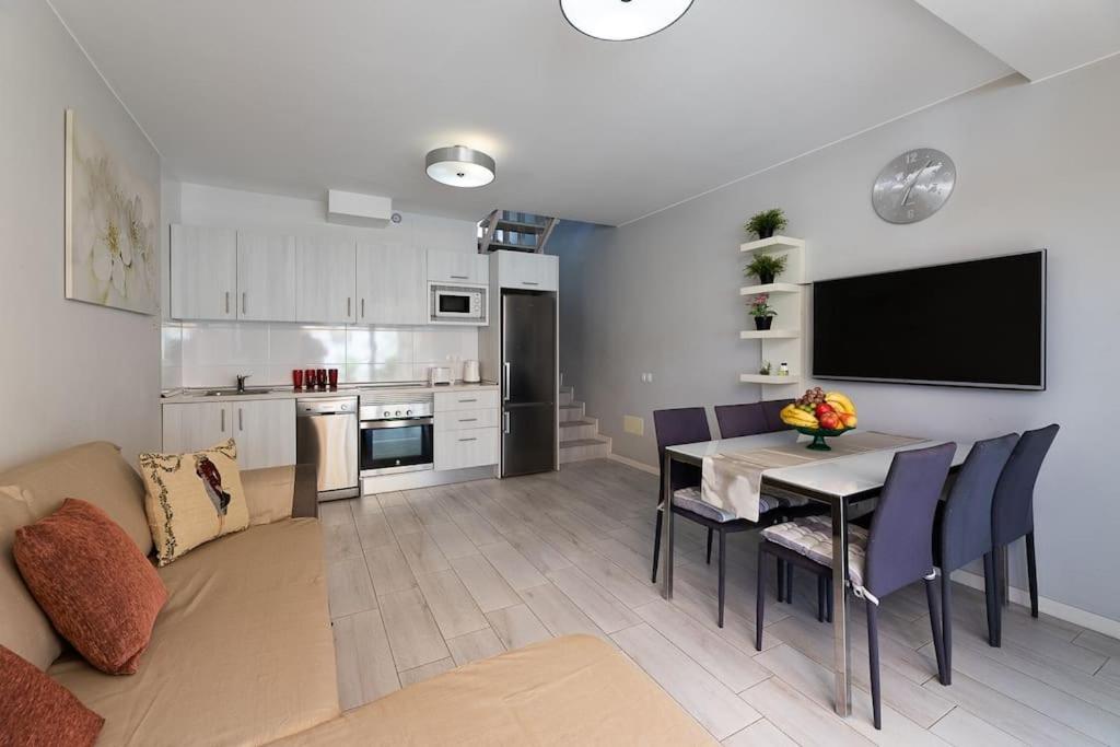 Beautiful apartment in Playa de las Américas Extérieur photo